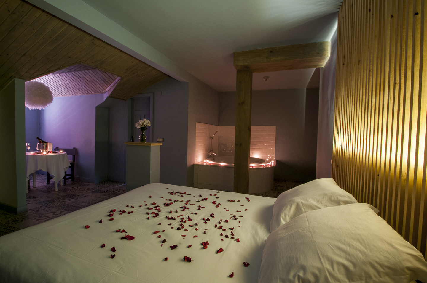 Suite with jacuzzi El Cielo en Hotel Rural La Viña