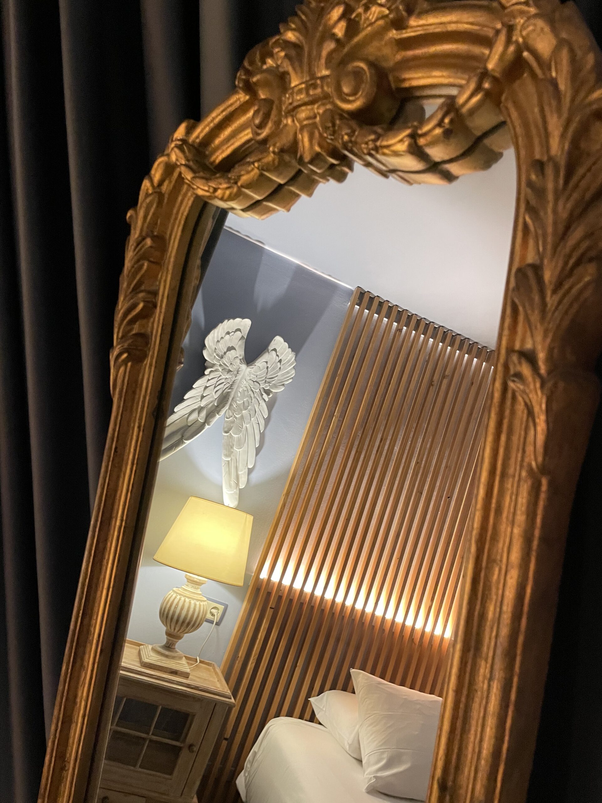 Espejo de Suite El Cielo en Hotel Rural La Viña