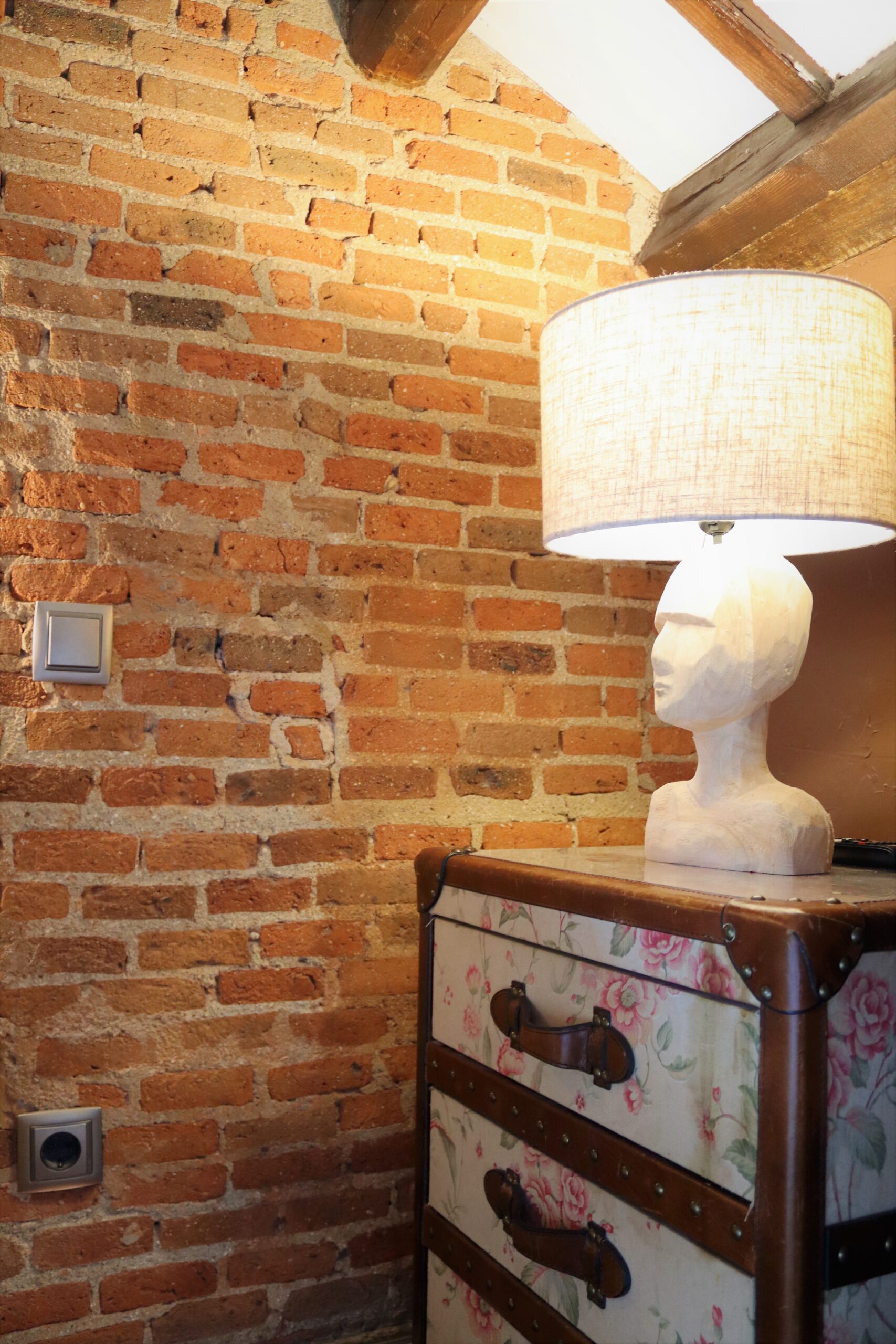 Detalle de lámpara en Suite El Torreón