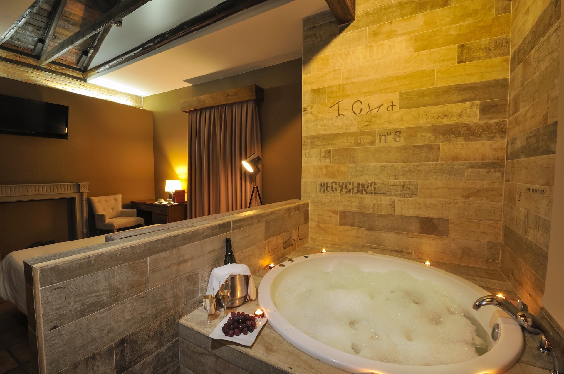 Suite with jacuzzi El Descanso en Hotel Rural La Viña