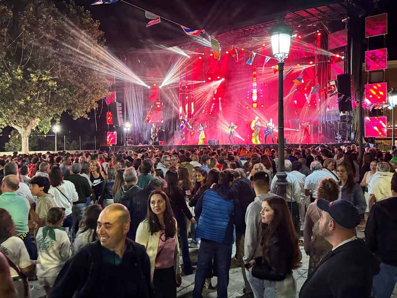 Ambiente festivo y música en las Fiestas de San Rafael, Segovia